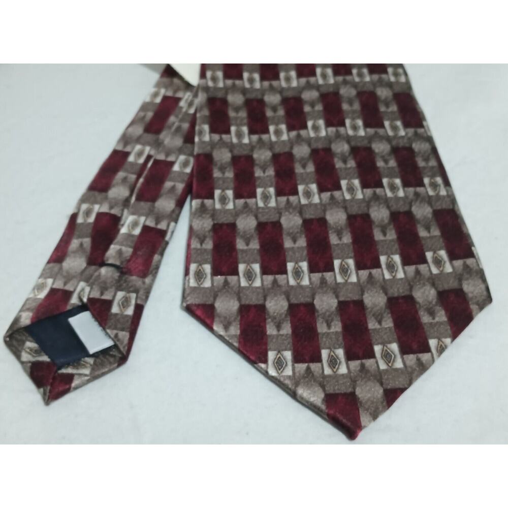 NWT Signorcelli D'Italia Maroon / Gray Geometric Print 100% Silk Tie